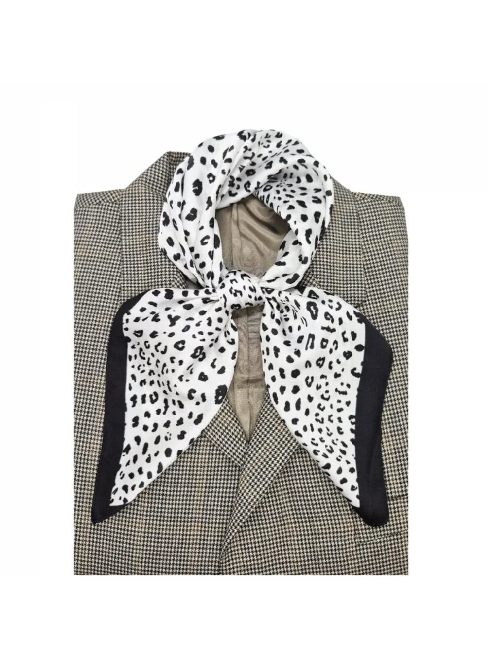 ✨Elegant Bandana Square Scarf Silky Satin Cheetah Print Leopard White Black New